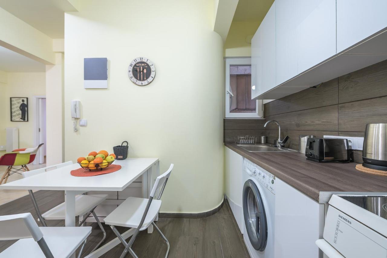 אתונה Superb Acropolis View 3Bd Apt In Historical Center מראה חיצוני תמונה